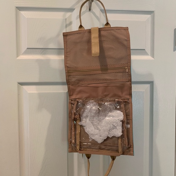 Toiletries travel bag - Picture 2 of 6